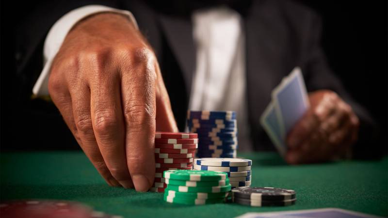 Главные заблуждения о покере от Фила Гальфонда