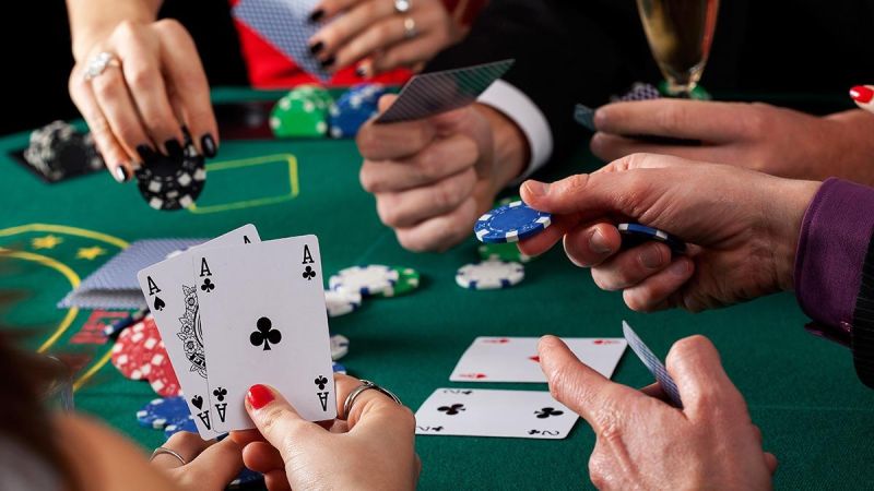 Как блефовать и распознать блеф в покере